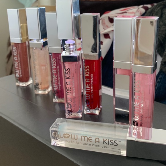 Best Girl Gifts ever! In Grammy Gift Bags Set of 6 LIGHT-UP LIP GLOSS W MIRROR! - Picture 1 of 8